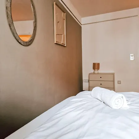 Dorey P8 - Cozy Am Fluss *