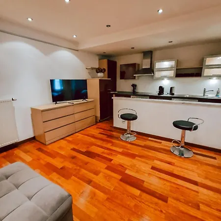 Dorey P8 - Cozy Am Fluss * Passau